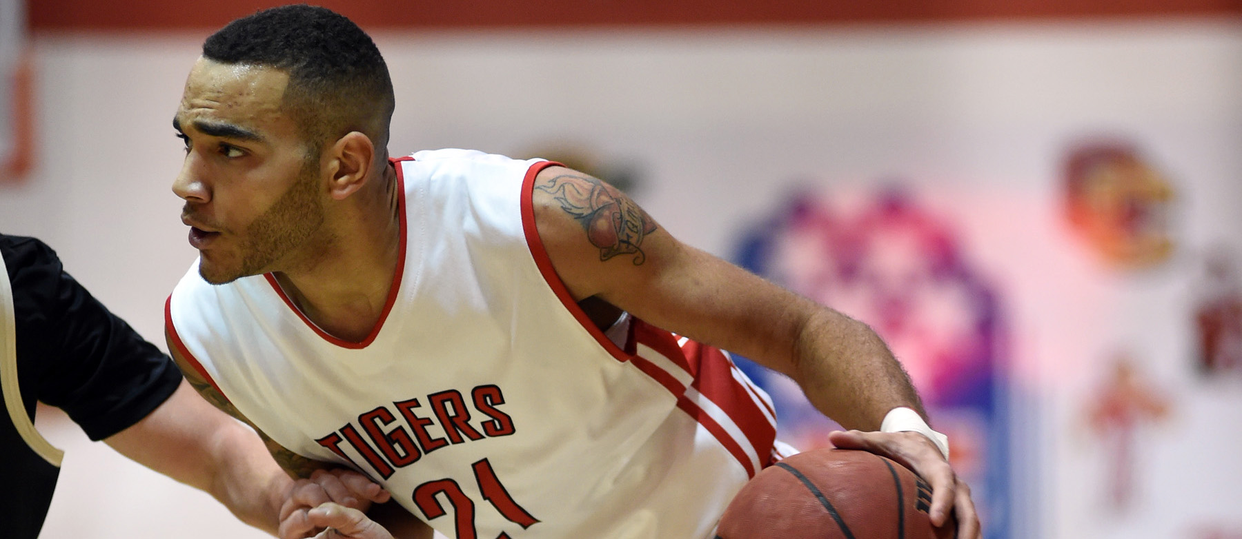 Jaelin Williams netted 15 points in Saturday night's NCAC matchup. File Photo| Nick Falzerano.