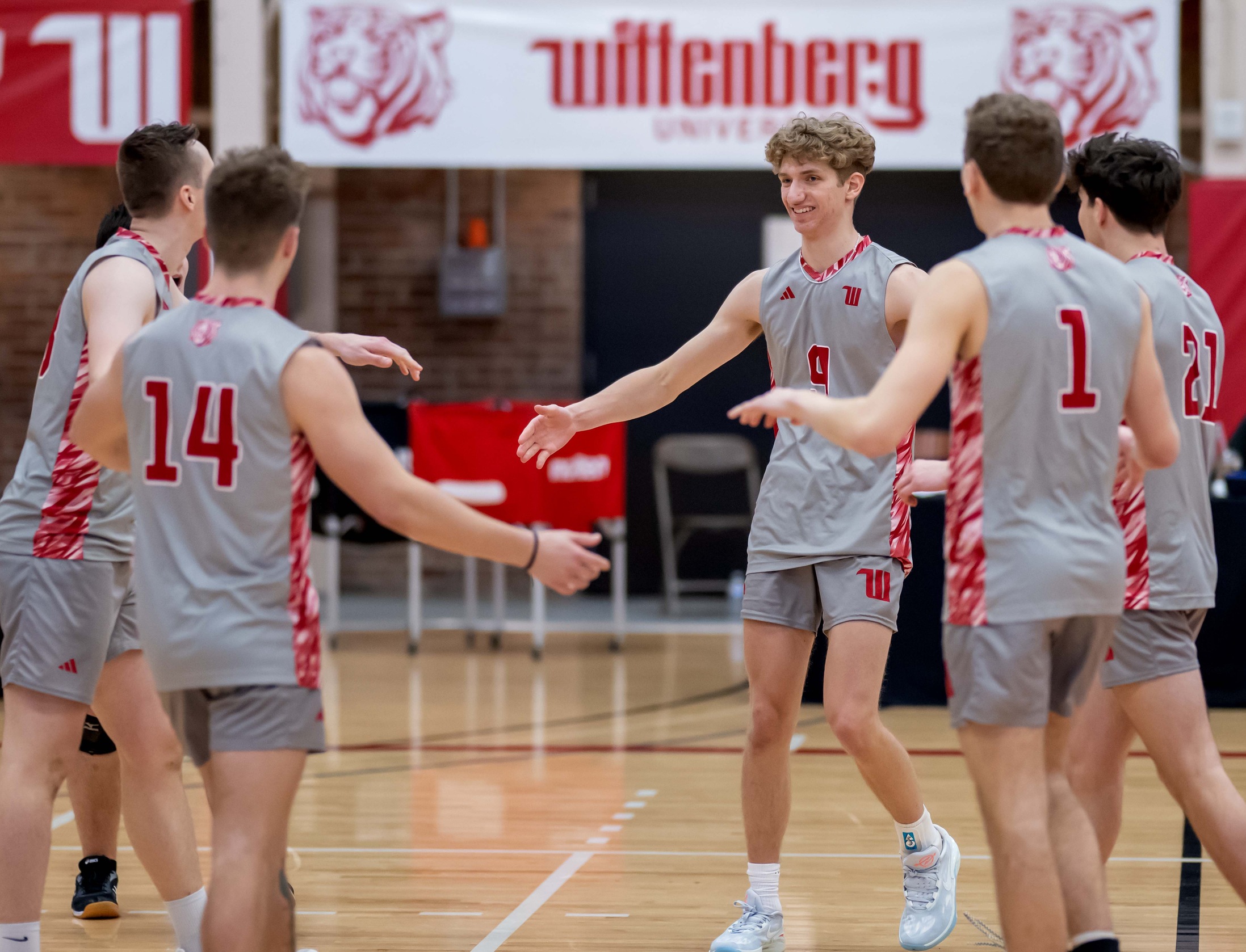 The Wittenberg men's volleyball team defeated Eastern Mennonite and Penn State Behrend on Saturday afternoon in Springfield. | Photo by John Coffman