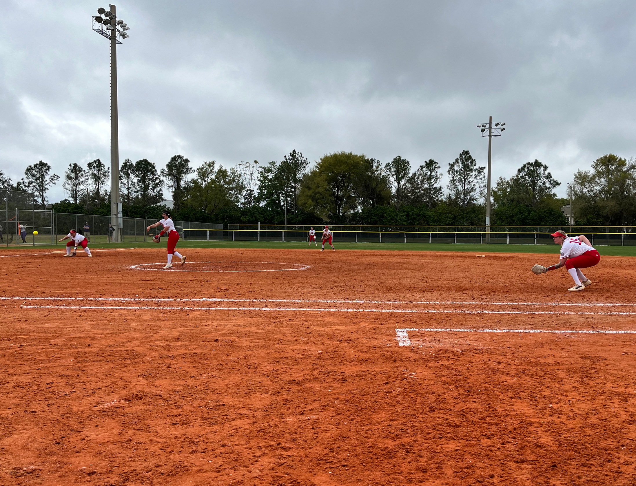 The Wittenberg softball team readies itself on defense in Monday's game against Mount Union. | Photo by Diana Quevedo