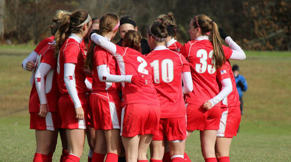 Teamwork was the key for Wittenberg in a tremendous 2013 women's soccer season. Photo by Russell Kramer, NCAC