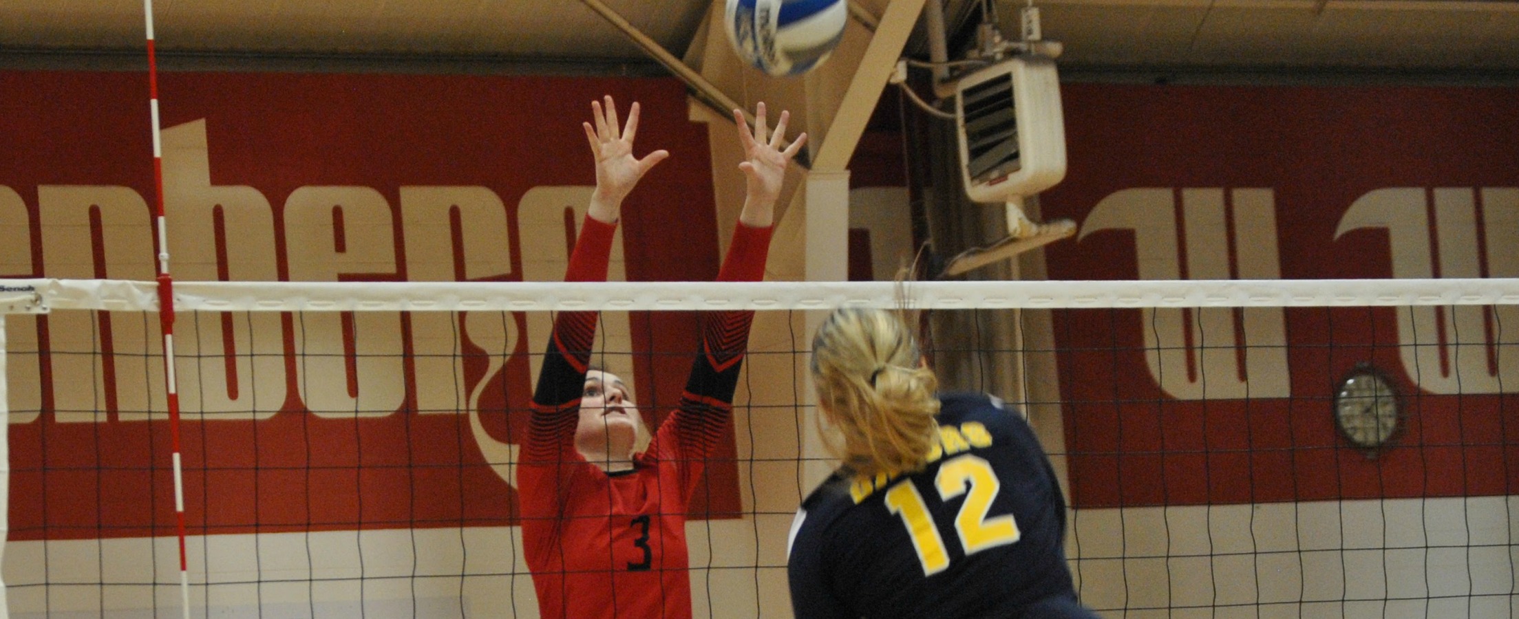 #6 Wittenberg Improves to 2-0 in NCAC Play with 3-0 Win Over Allegheny