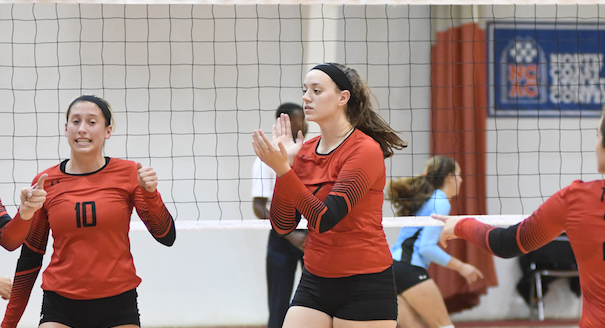 #1 Wittenberg Remains Unblemished with Two NCAC Road Wins