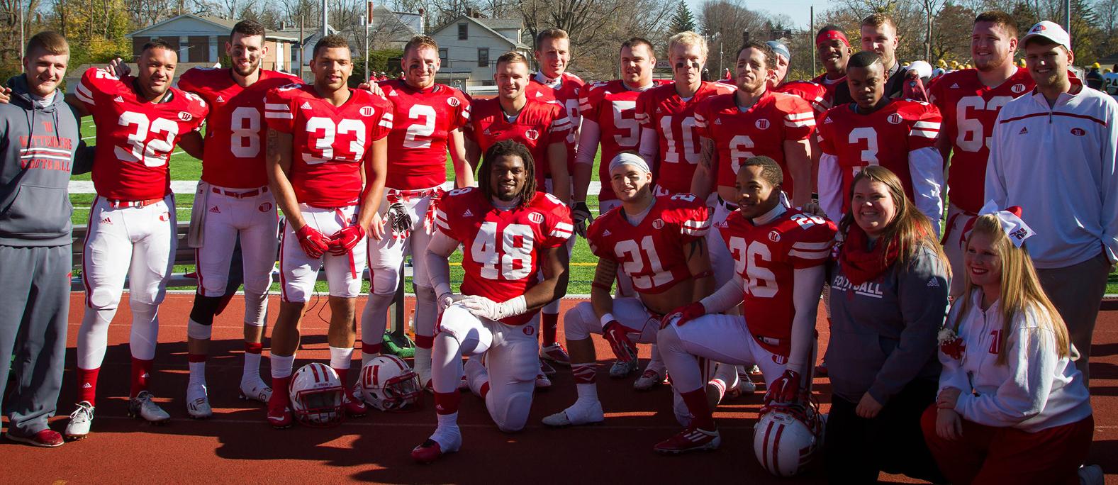 Wittenberg's seniors pose before their final collegiate game. Photo by Blake Nelson '17