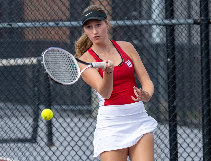 Women's Tennis improves to 4-0 with 8-1 win over Baldwin Wallace